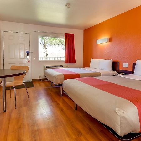 Motel 6-Riverside, Ca - South Bagian luar foto