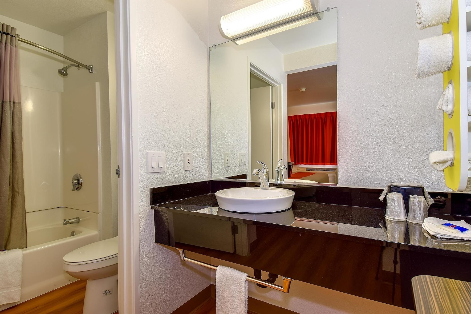 Motel 6-Riverside, Ca - South Bagian luar foto